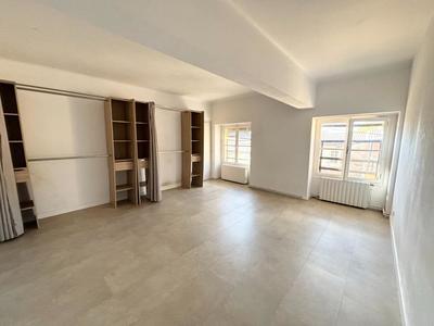 Appartement - 84 m² - 3 pièces
