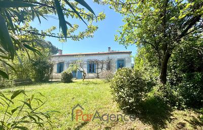 Maison - 175 m² - 7 pièces