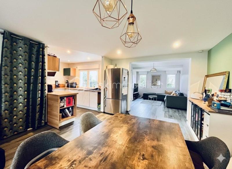 Maison - 80 m² - 4 pièces