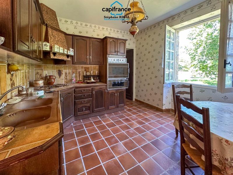 Propriété - 140 m² - 5 pièces