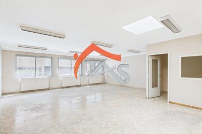 Bureau - 139 m² - 6 pièces