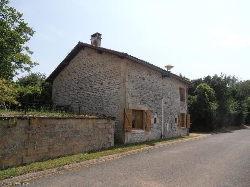 Maison en pierre - 96 m² - 4 pièces