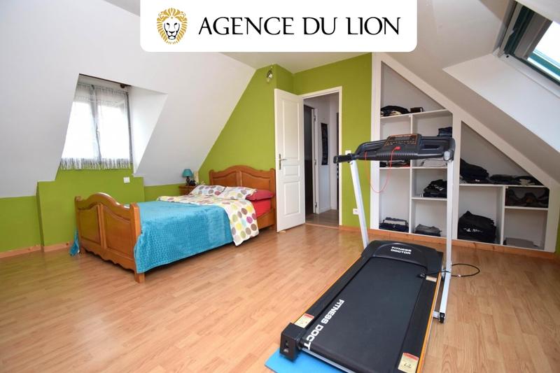 Maison - 137 m² - 7 pièces