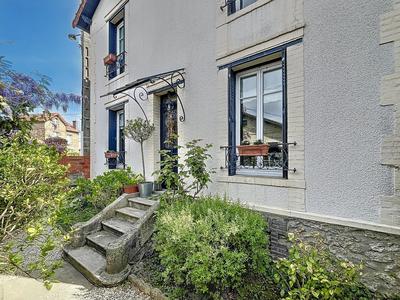 Maison - 129 m² - 6 pièces