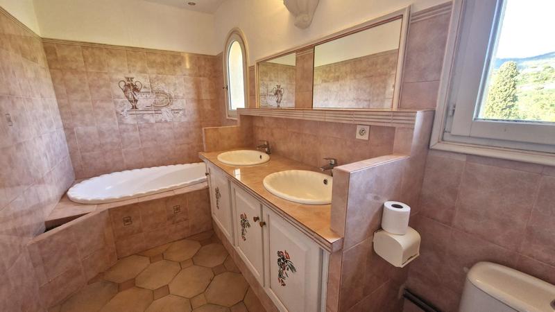 Villa - 148 m² - 4 pièces