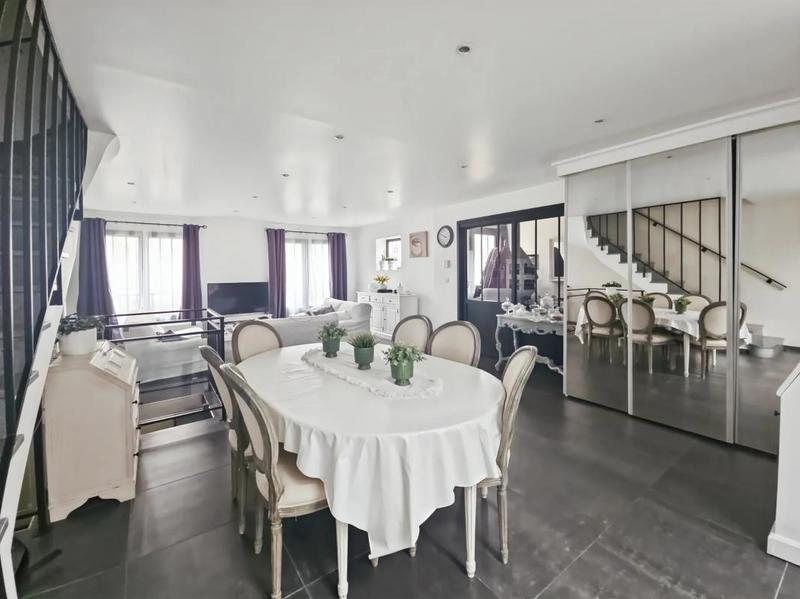 Maison - 120 m² - 4 pièces