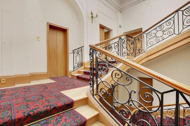 Loft - 132 m² - 4 pièces