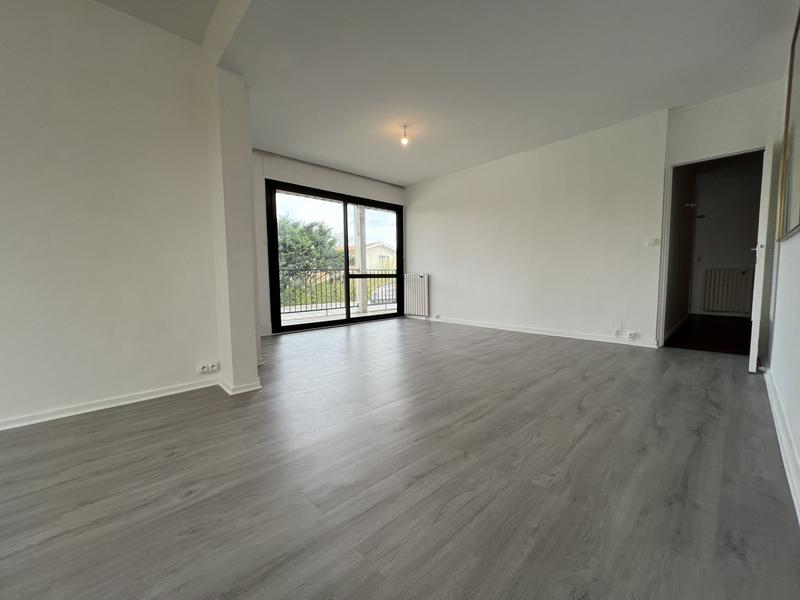 Appartement - 94 m² - 5 pièces