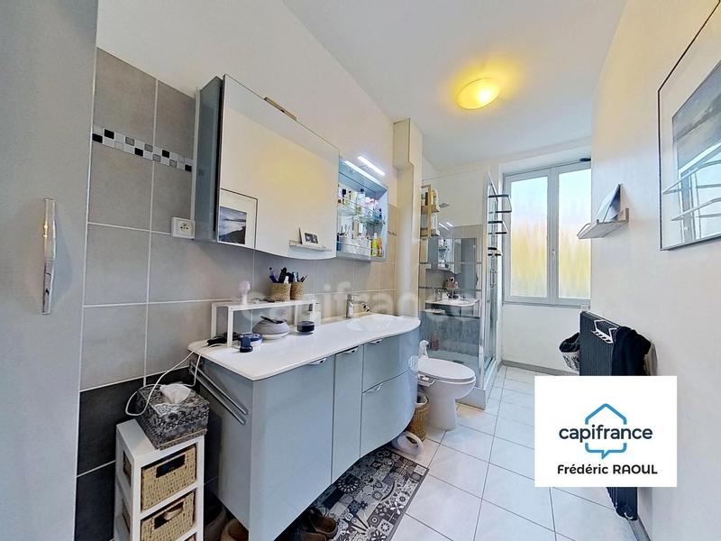 Maison - 184 m² - 7 pièces