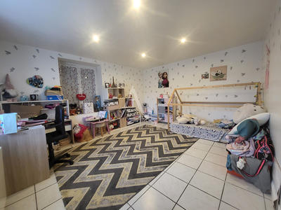 Appartement - 98 m² - 5 pièces