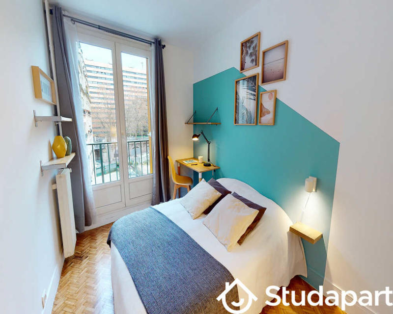 Chambre - 70 m² - 1 pièce