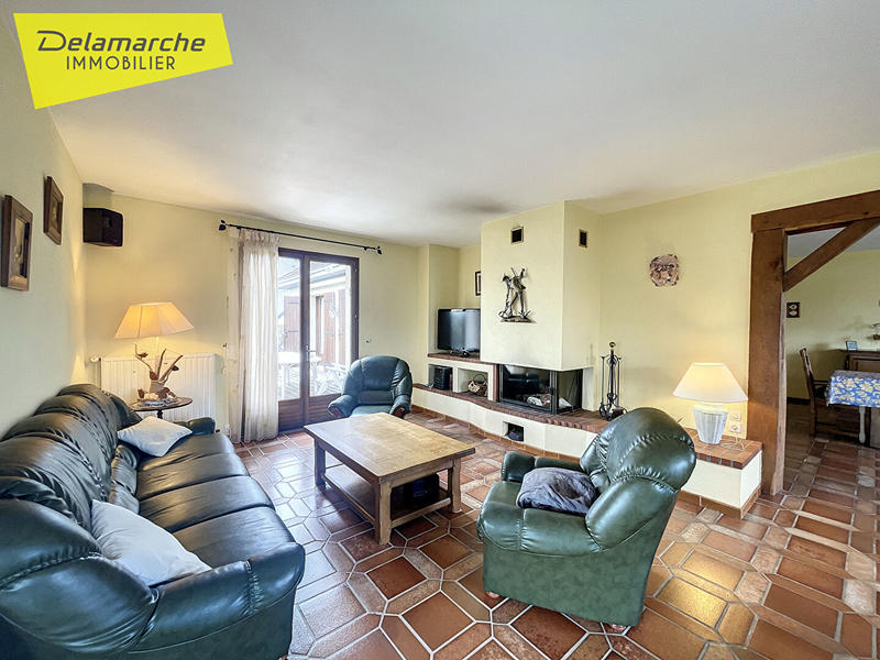 Maison - 303 m² - 9 pièces