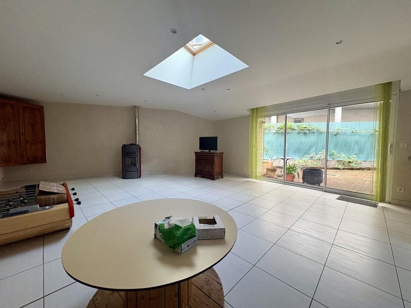 Maison traditionnelle - 150 m² - 6 pièces