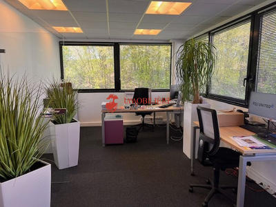 Bureau - 400 m²