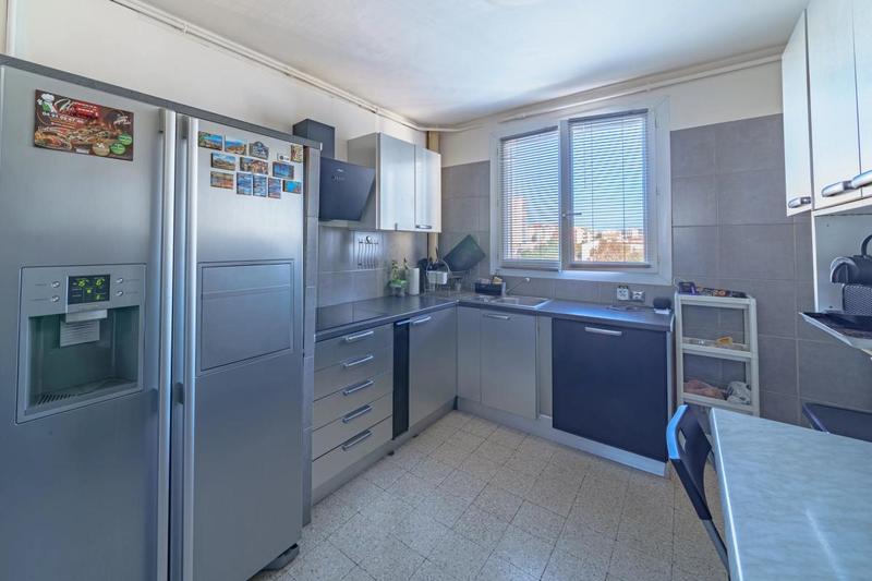 Appartement - 70 m² - 4 pièces