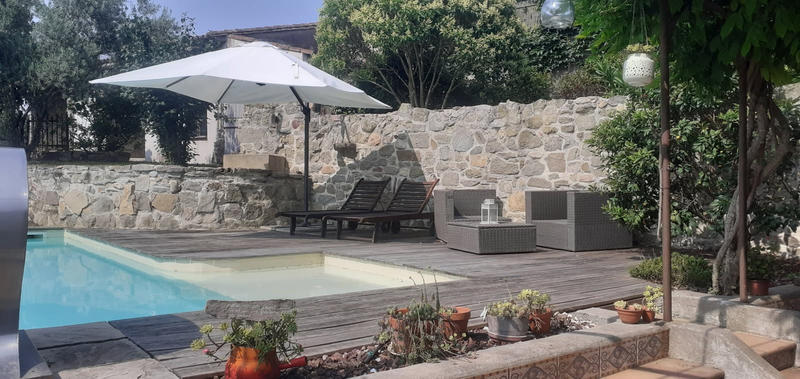 Maison - 200 m² - 7 pièces