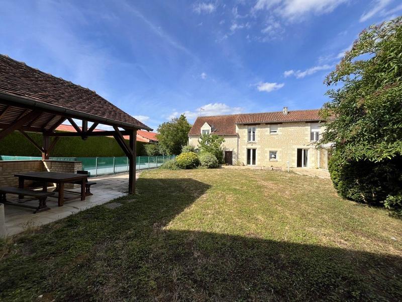Maison ancienne - 266 m² - 9 pièces