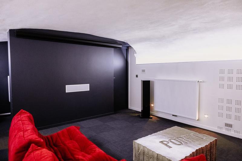 Maison contemporaine - 355 m² - 10 pièces