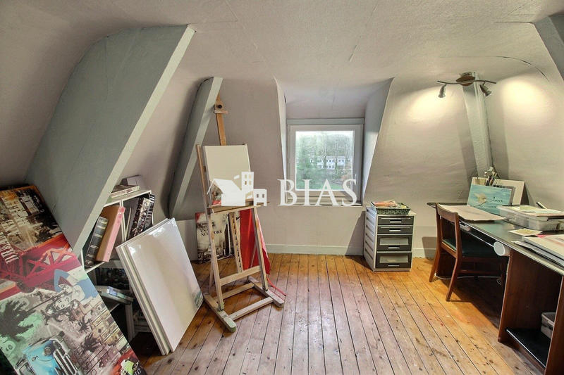 Maison - 147 m² - 8 pièces