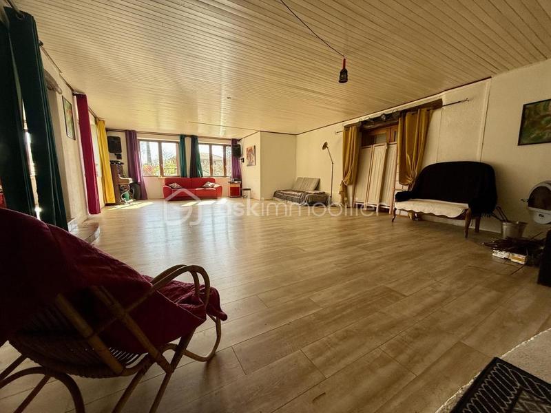 Propriété - 278 m² - 7 pièces