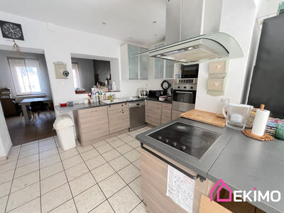 Maison traditionnelle - 135 m² - 6 pièces