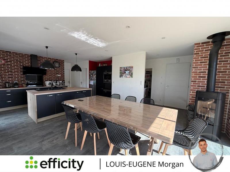 Pavillon - 136 m² - 7 pièces