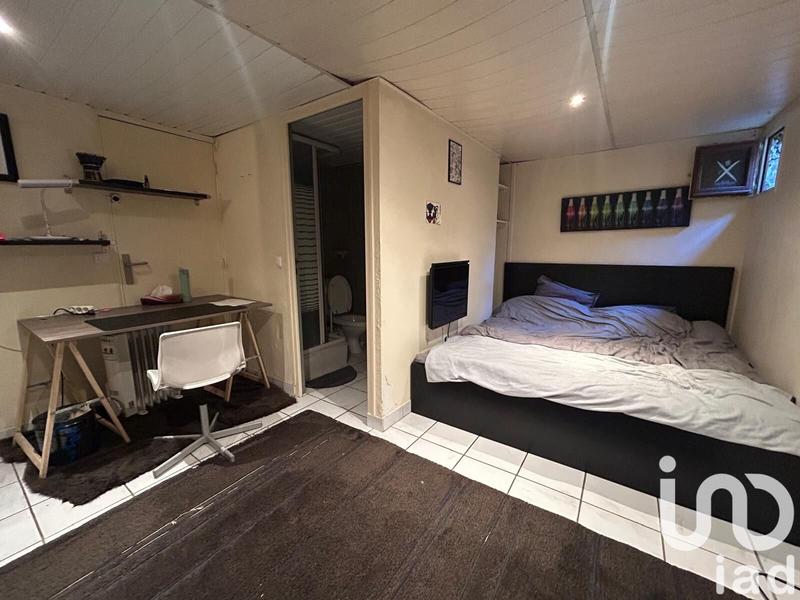 Maison - 180 m² - 8 pièces