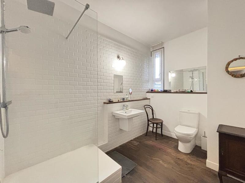 Maison - 320 m² - 13 pièces