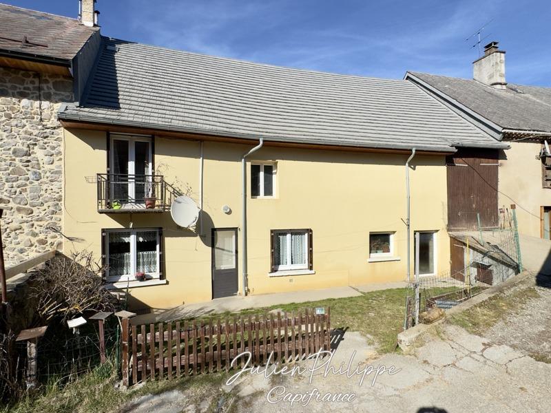 Maison - 96 m² - 5 pièces