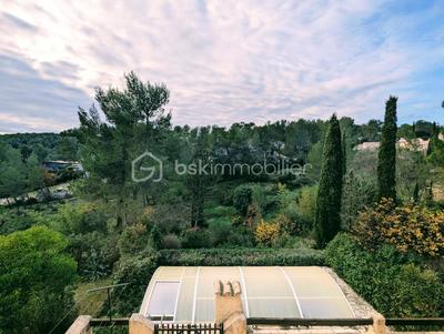 Villa - 193 m² - 7 pièces