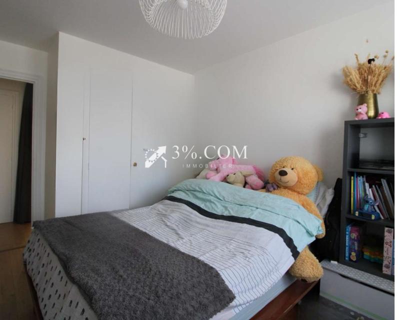 Appartement - 90 m² - 4 pièces