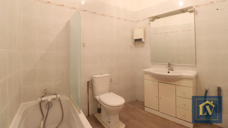 Immeuble - 8 pièces