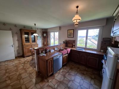 Maison - 151 m² - 6 pièces