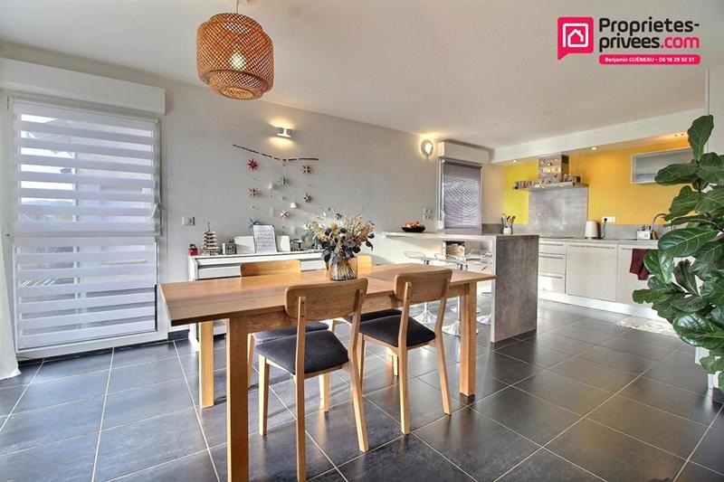 Appartement - 90 m² - 4 pièces