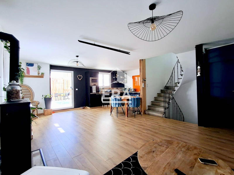 Maison - 145 m² - 5 pièces