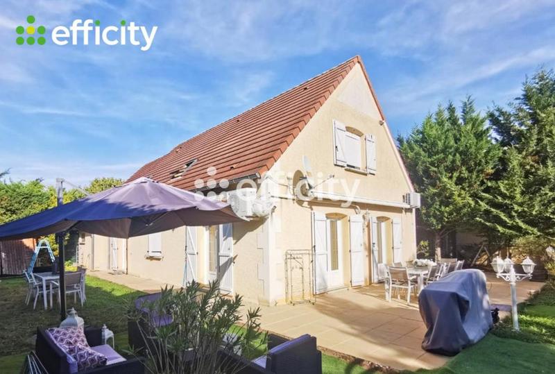 Maison - 163 m² - 8 pièces