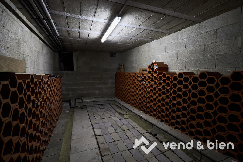 Maison - 229 m² - 7 pièces