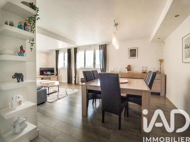 Appartement - 90 m² - 4 pièces