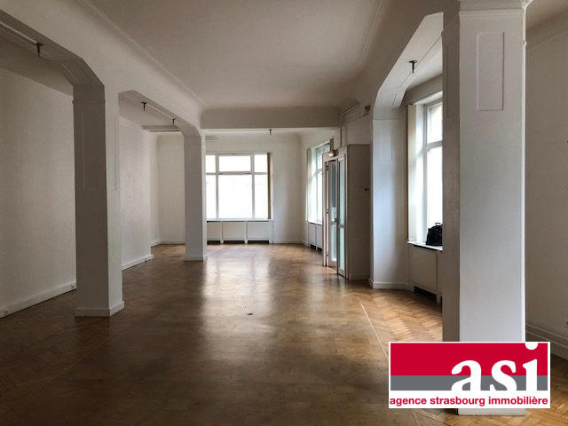 Local commercial - 231 m² - 3 pièces