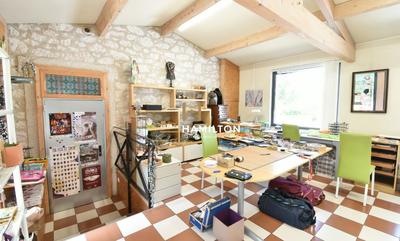 Maison - 220 m² - 7 pièces