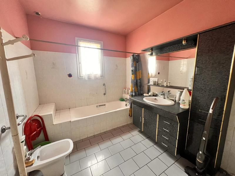 Maison - 92 m² - 5 pièces