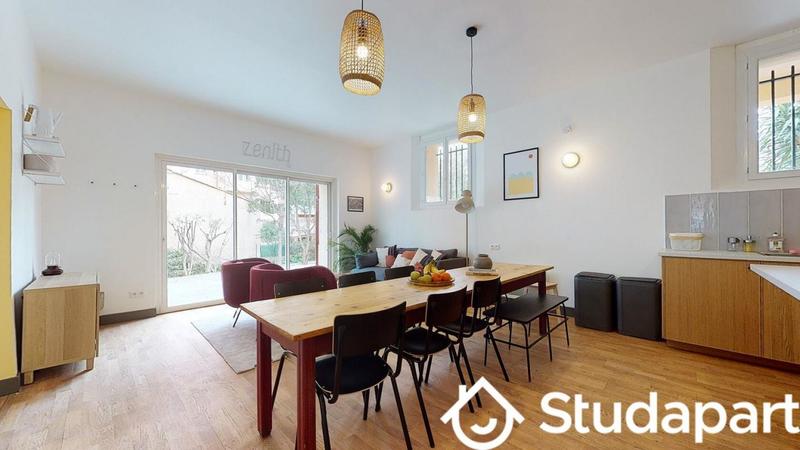 Chambre - 9 m² - 1 pièce