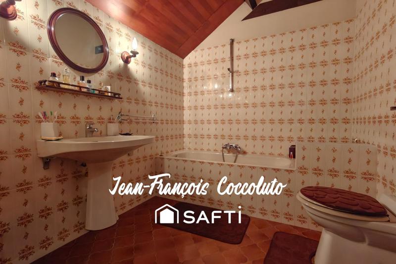 Maison - 218 m² - 6 pièces