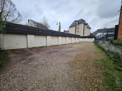 Parking / Garage - 121 m²