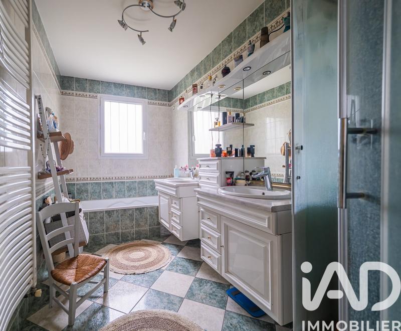 Maison - 150 m² - 4 pièces