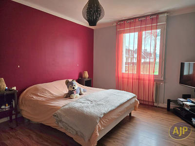 Maison - 136 m² - 7 pièces