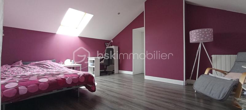 Maison - 232 m² - 8 pièces