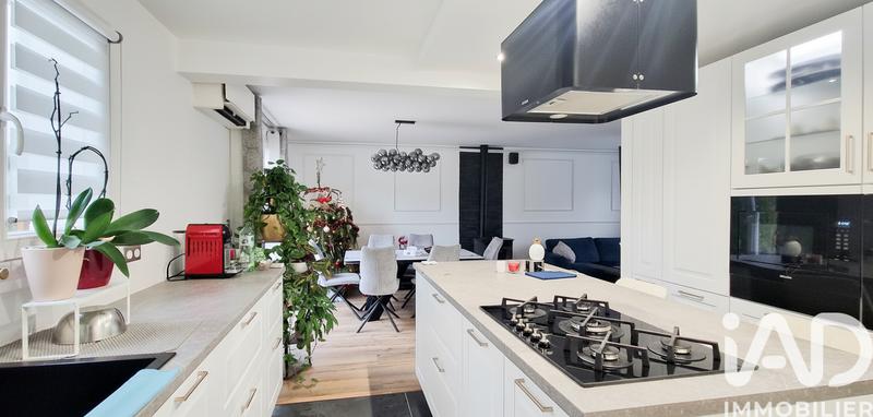 Maison - 111 m² - 5 pièces