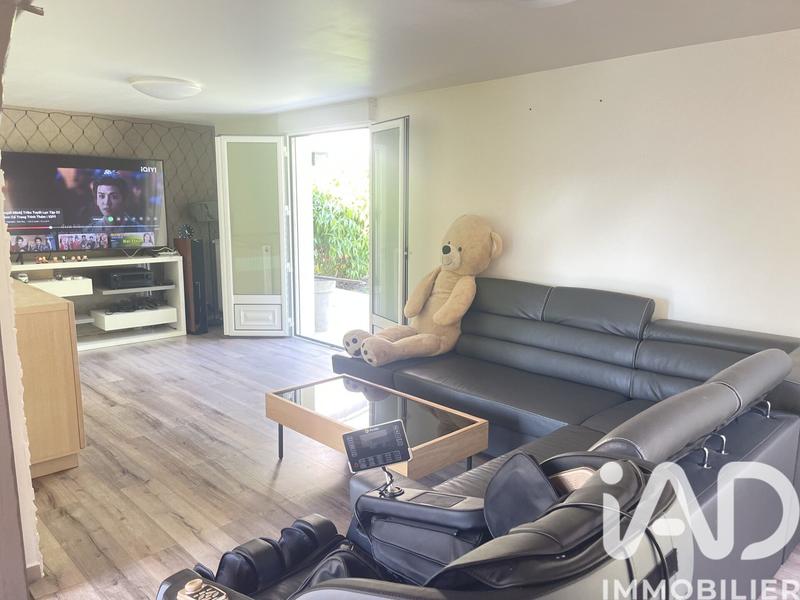 Maison - 240 m² - 7 pièces