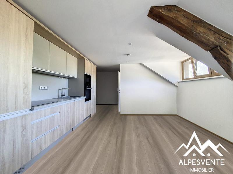 Duplex - 49 m² - 4 pièces